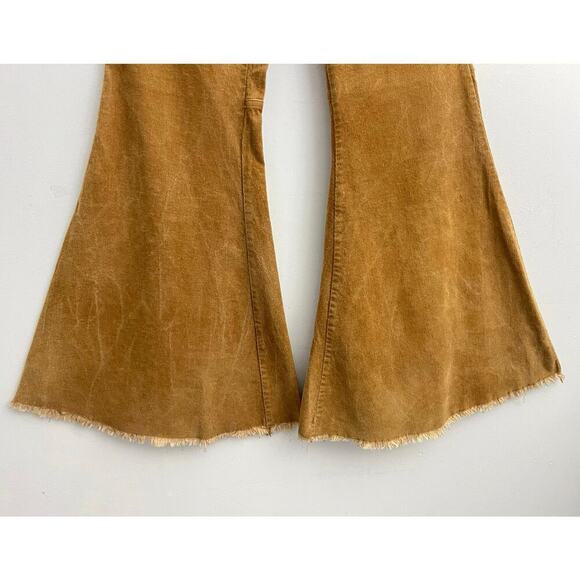 Fashion On Earth Velvet Corduroy 17” Flare Pant Women’s Sz S Camel Boho Hippie - Picture 6 of 10